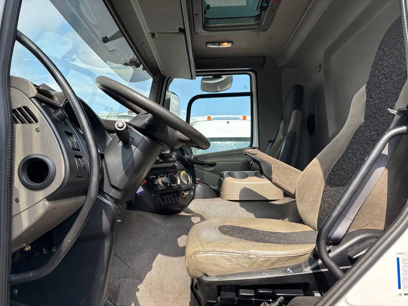 DAF CF 85.360 6X2 Euro 5 21300 Liter Fueltank - Камион цистерна: снимка 5 DAF CF 85.360 6X2 Euro 5 21300 Liter Fueltank - Камион цистерна: снимка 5