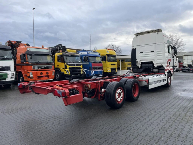 MAN TGX 26.540 Euro 5 Retarder - Шаси кабина: снимка 4 MAN TGX 26.540 Euro 5 Retarder - Шаси кабина: снимка 4