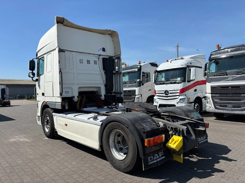 DAF XF 105.510 Super spacecab Euro 5 Retarder - Влекач: снимка 3 DAF XF 105.510 Super spacecab Euro 5 Retarder - Влекач: снимка 3