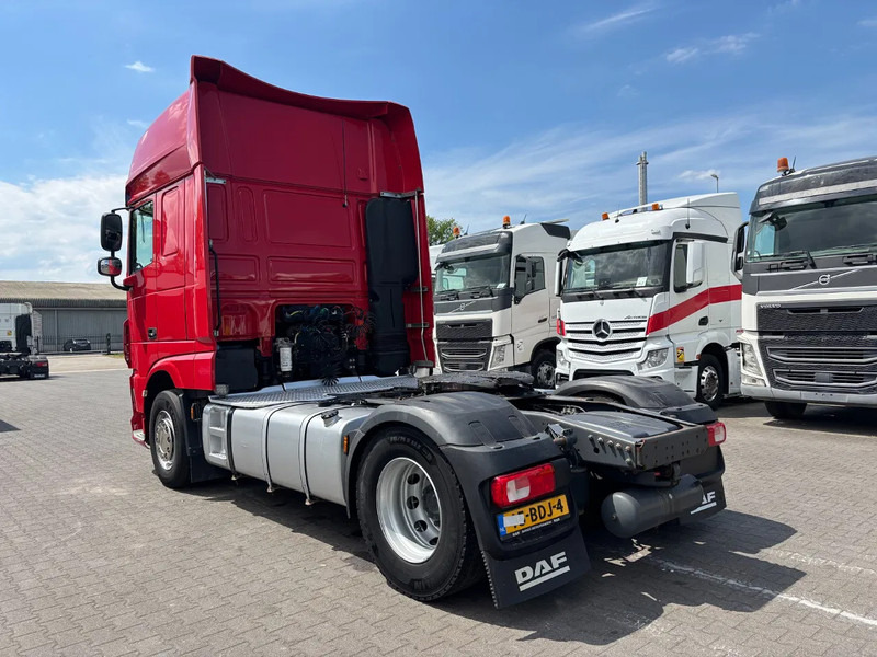 DAF XF 460 Super Spacecab Euro 6 - Влекач: снимка 3 DAF XF 460 Super Spacecab Euro 6 - Влекач: снимка 3