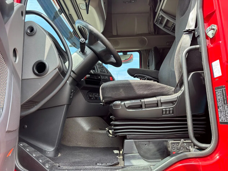 DAF XF 460 Super Spacecab Euro 6 - Влекач: снимка 5 DAF XF 460 Super Spacecab Euro 6 - Влекач: снимка 5