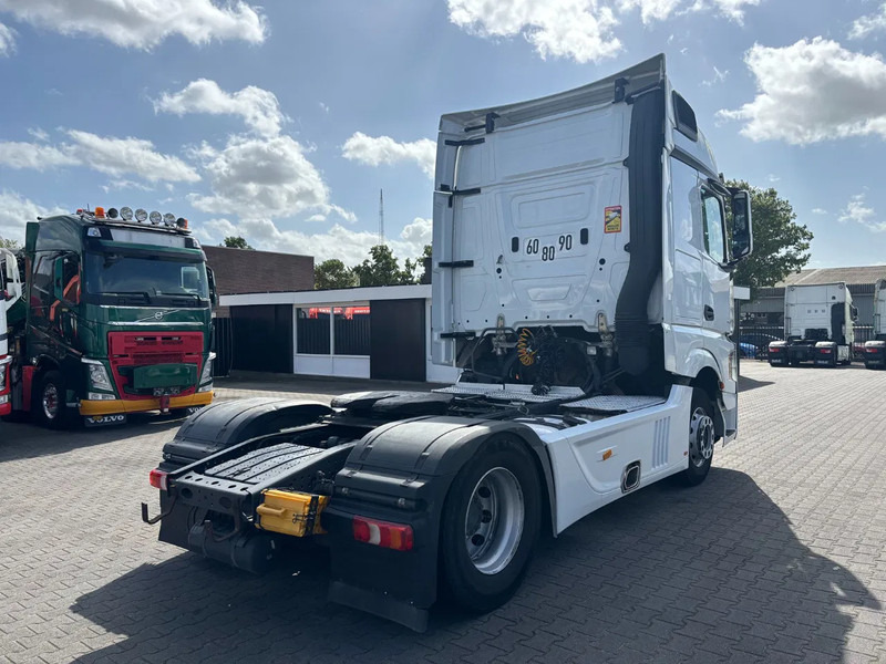 Mercedes-Benz Actros 1845 Big space Retarder Euro 6 - Влекач: снимка 4 Mercedes-Benz Actros 1845 Big space Retarder Euro 6 - Влекач: снимка 4