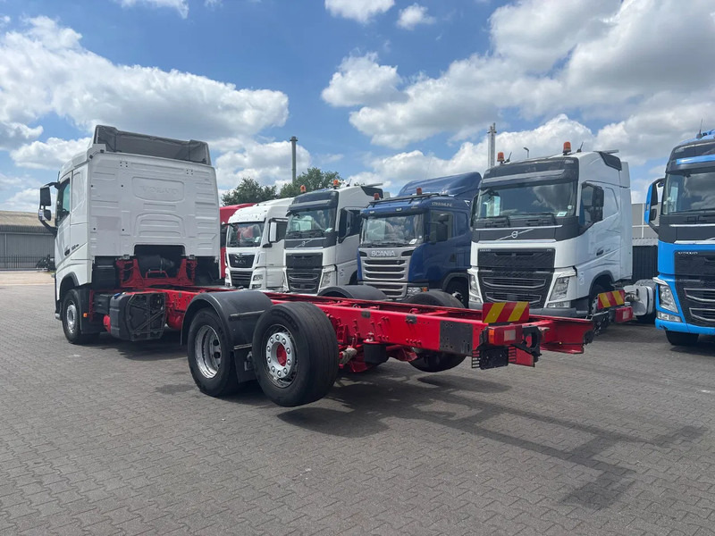 Volvo FH 500 6X2 Euro 6 - Шаси кабина: снимка 3 Volvo FH 500 6X2 Euro 6 - Шаси кабина: снимка 3