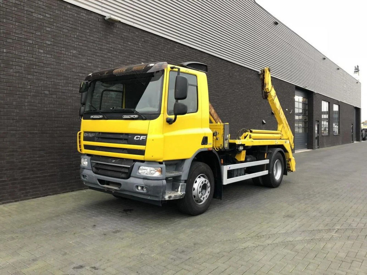 DAF CF 360 4X2 PORTAALARMSYTEEM - Мултилифт с кука камион: снимка 2 DAF CF 360 4X2 PORTAALARMSYTEEM - Мултилифт с кука камион: снимка 2