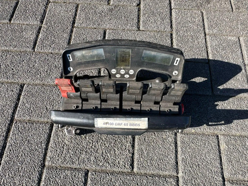 Камион с кран DAF CF 85 410 6X2 + HIAB 422EP-5 HIPRO TREKKER/SATTELZUG/TRACTOR UNIT/ CAMION: снимка 20 Камион с кран DAF CF 85 410 6X2 + HIAB 422EP-5 HIPRO TREKKER/SATTELZUG/TRACTOR UNIT/ CAMION: снимка 20