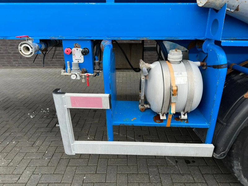 Полуремарке бетон миксер De Buf 2-ASSIGE 10M3 CONCRETE MIXER/MISCHER/MIXER: снимка 9
