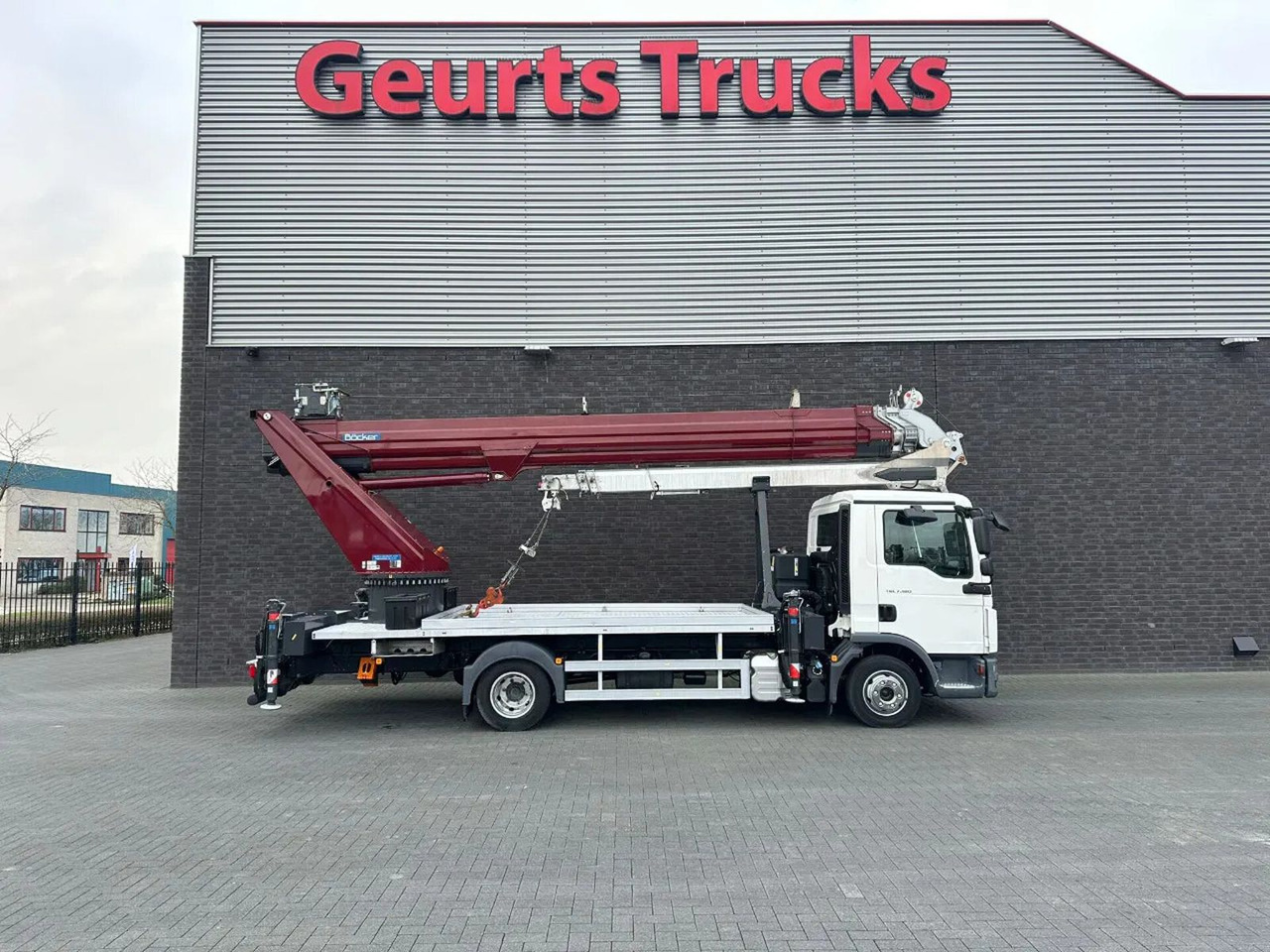 MAN TGL 7.180 4X2 BB BOCKER AK37/4000 + JIB MONTAGEK - Друга техника: снимка 2 MAN TGL 7.180 4X2 BB BOCKER AK37/4000 + JIB MONTAGEK - Друга техника: снимка 2