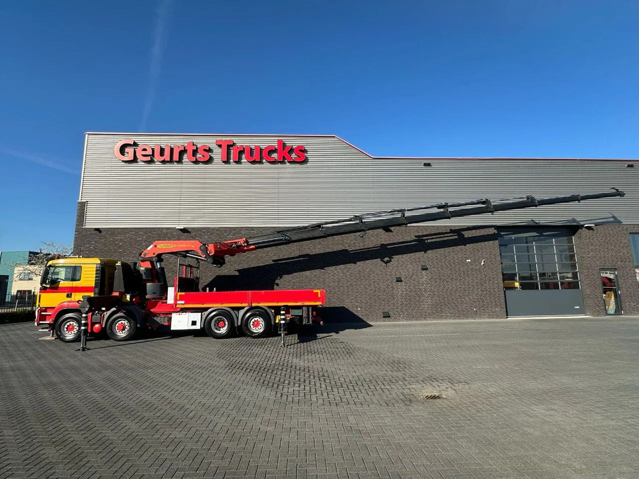 MAN 35.480 8X4H-6 BL MET PALFINGER PK92002-SH H KRAA - Камион с кран: снимка 4 MAN 35.480 8X4H-6 BL MET PALFINGER PK92002-SH H KRAA - Камион с кран: снимка 4