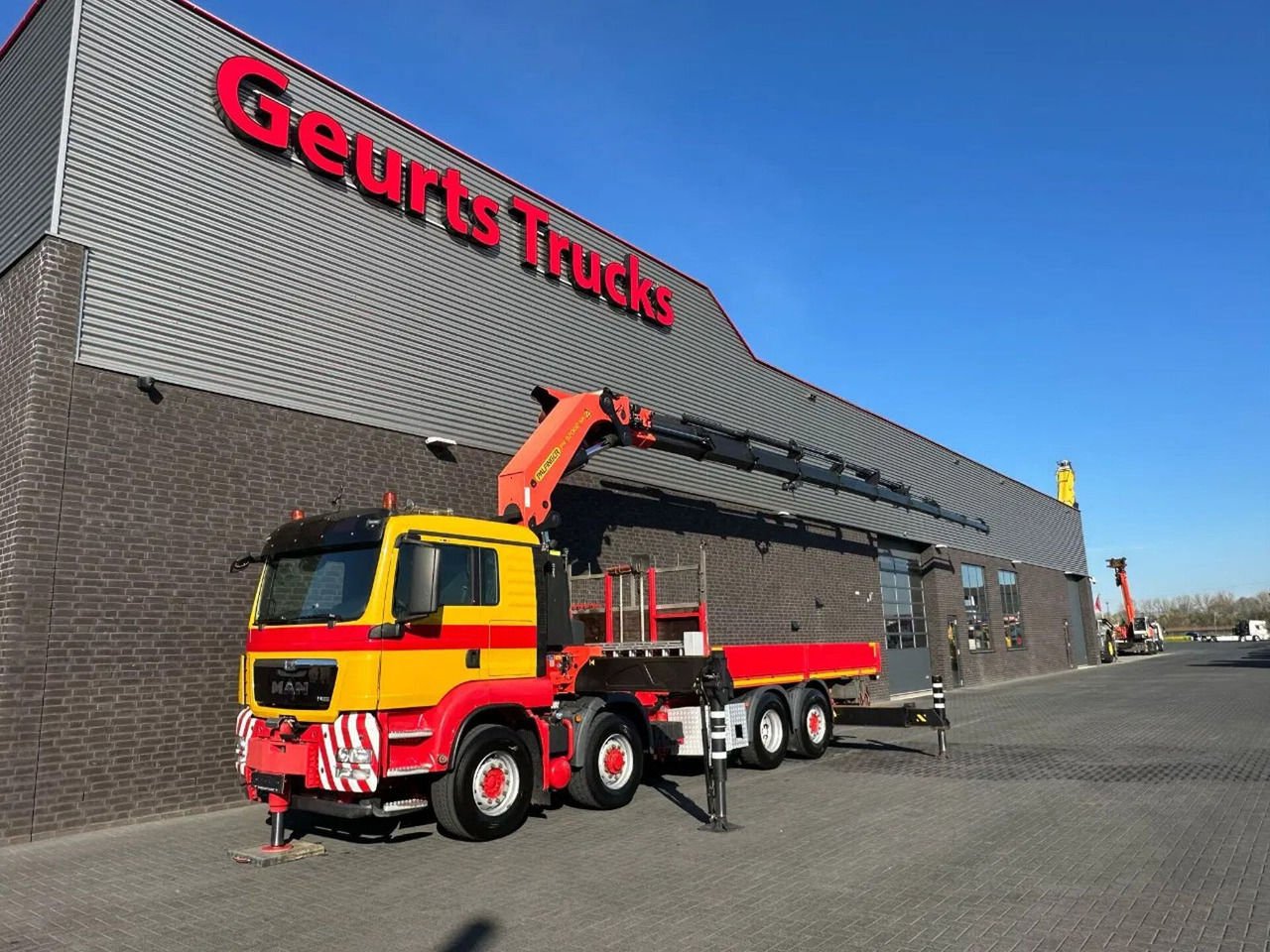 MAN 35.480 8X4H-6 BL MET PALFINGER PK92002-SH H KRAA - Камион с кран: снимка 2 MAN 35.480 8X4H-6 BL MET PALFINGER PK92002-SH H KRAA - Камион с кран: снимка 2