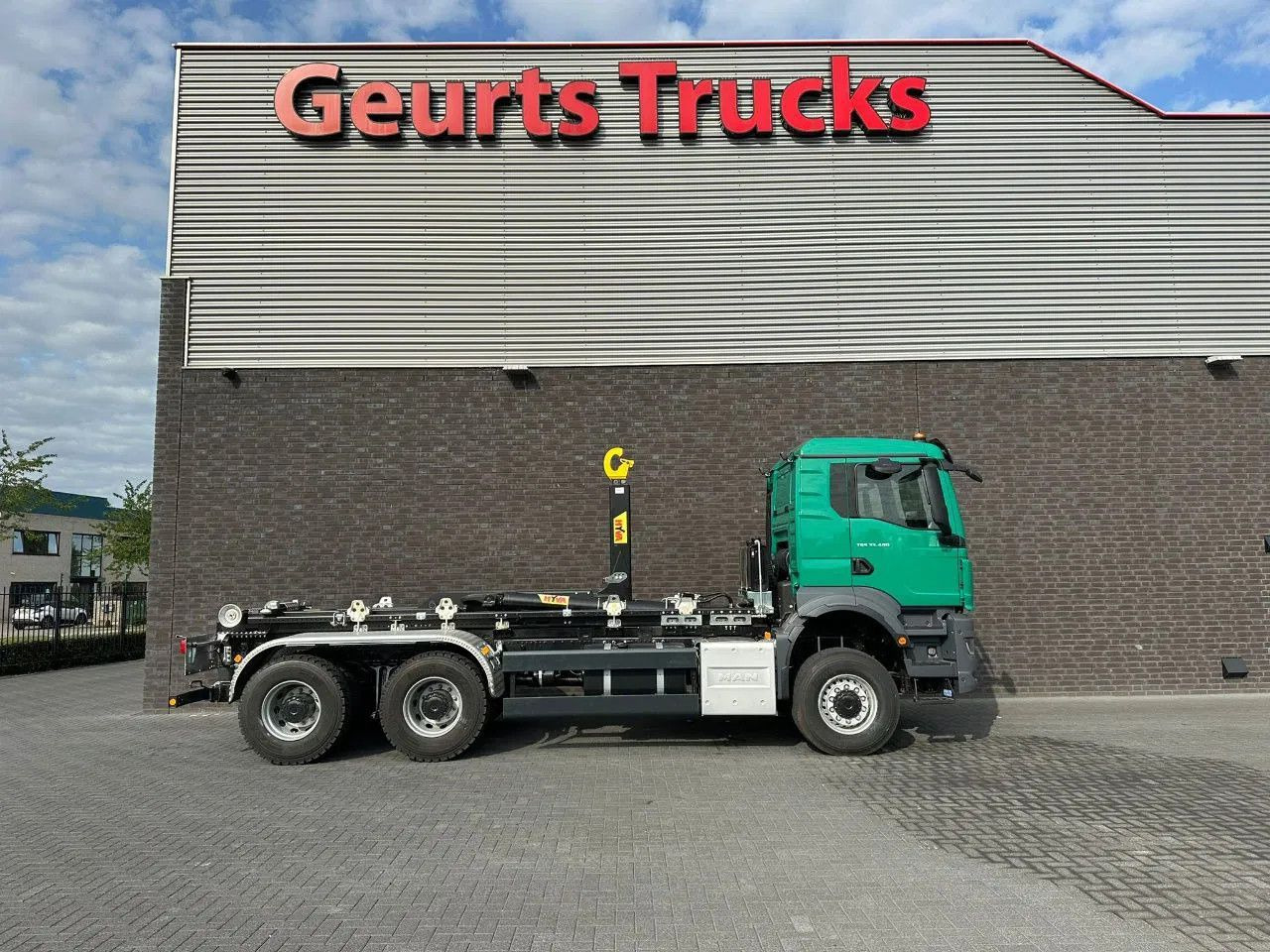 MAN TGS 33.480 6X6 HYVA LIFT 26-55-S HAAKARM / ABROL - Мултилифт с кука камион: снимка 4 MAN TGS 33.480 6X6 HYVA LIFT 26-55-S HAAKARM / ABROL - Мултилифт с кука камион: снимка 4