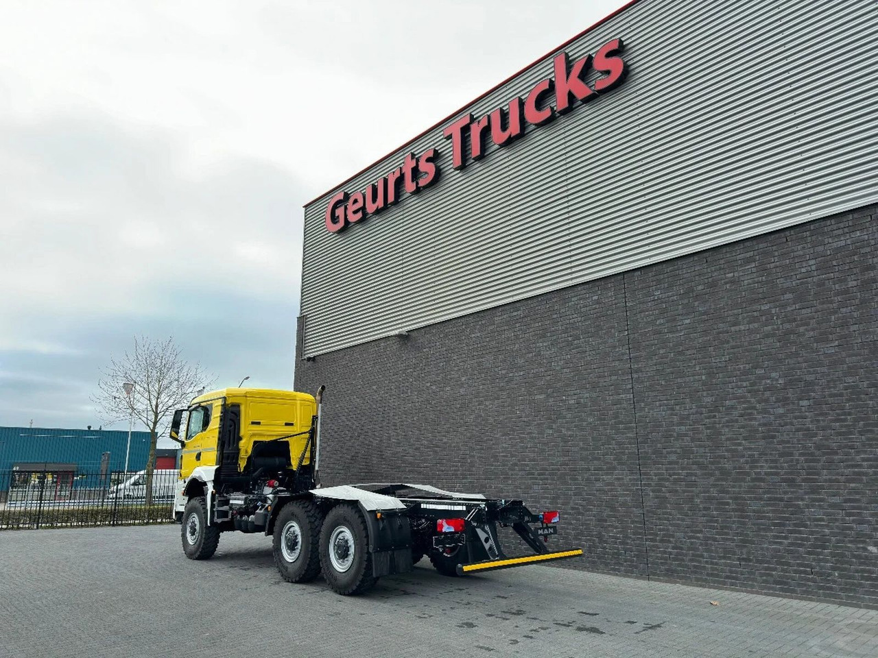 MAN TGS 33.540 6X6 BB CH HEAVY DUTY CHASSIS CABINE/N - Шаси кабина: снимка 3 MAN TGS 33.540 6X6 BB CH HEAVY DUTY CHASSIS CABINE/N - Шаси кабина: снимка 3
