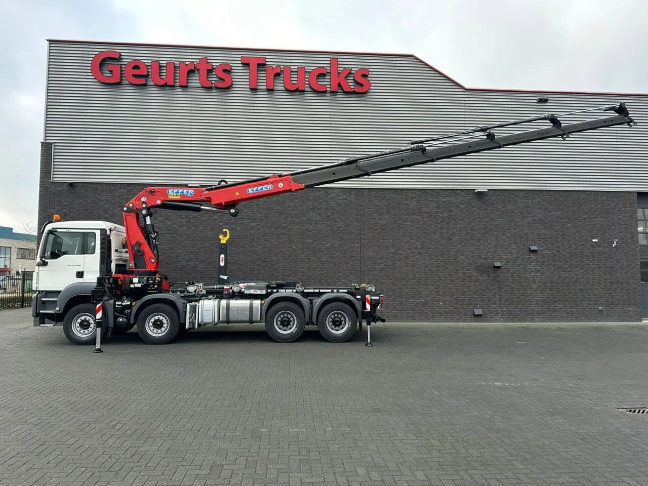 MAN TGS 35.460 8X4 BL+ HYVA 18.55.S HAAKARMSYSTEEM E - Мултилифт с кука камион, Камион с кран: снимка 5 MAN TGS 35.460 8X4 BL+ HYVA 18.55.S HAAKARMSYSTEEM E - Мултилифт с кука камион, Камион с кран: снимка 5