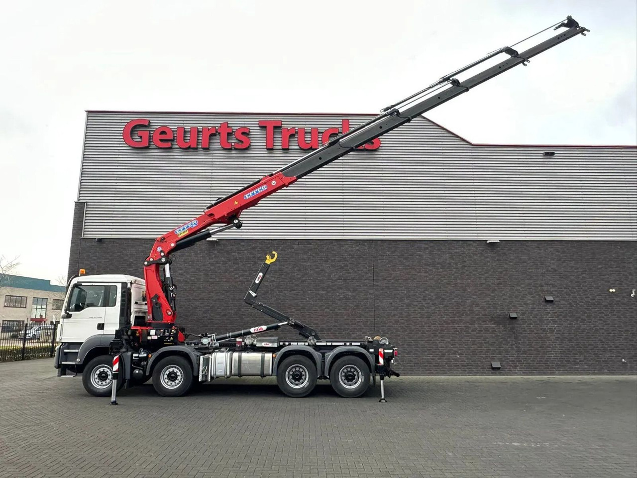 MAN TGS 35.460 8X4 BL+ HYVA 18.55.S HAAKARMSYSTEEM E - Мултилифт с кука камион, Камион с кран: снимка 4 MAN TGS 35.460 8X4 BL+ HYVA 18.55.S HAAKARMSYSTEEM E - Мултилифт с кука камион, Камион с кран: снимка 4
