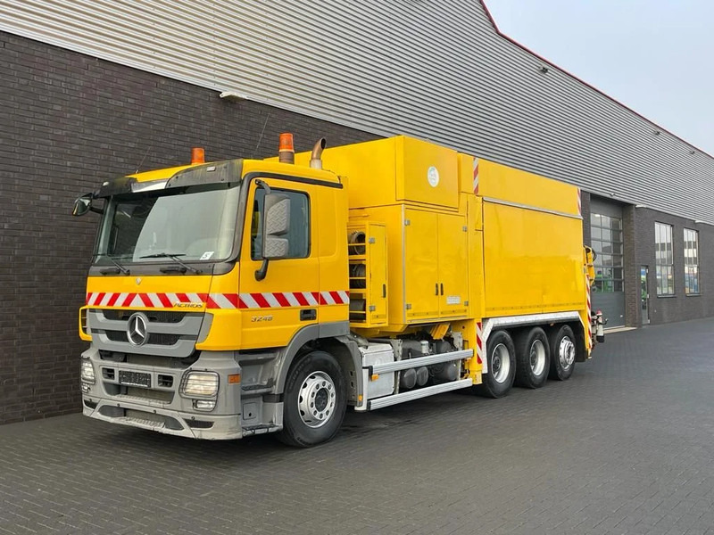 Mercedes-Benz Actros 3248 8X4 TRIDEM MTS DINO 12 SAUGBAGGER/SUCTIONEXAVATOR/GRONDZUIGER - Каналопочистваща машина: снимка 2 Mercedes-Benz Actros 3248 8X4 TRIDEM MTS DINO 12 SAUGBAGGER/SUCTIONEXAVATOR/GRONDZUIGER - Каналопочистваща машина: снимка 2