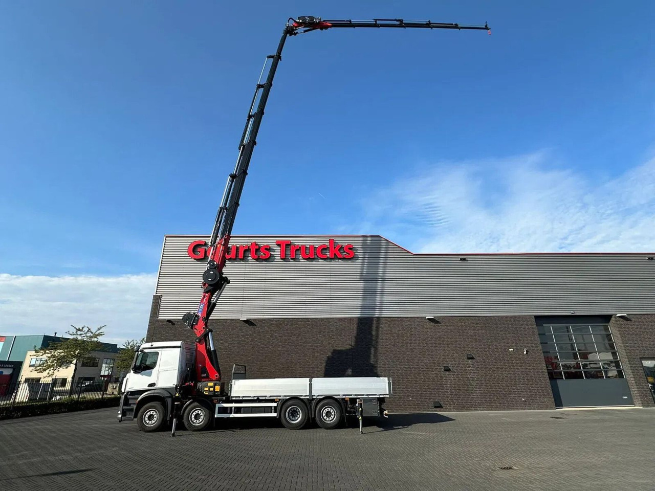 Mercedes-Benz Arocs 3251 8X2 + HMF 7020-K7 FJ 1400-K6 KRAAN/KR - Камион с кран: снимка 4 Mercedes-Benz Arocs 3251 8X2 + HMF 7020-K7 FJ 1400-K6 KRAAN/KR - Камион с кран: снимка 4