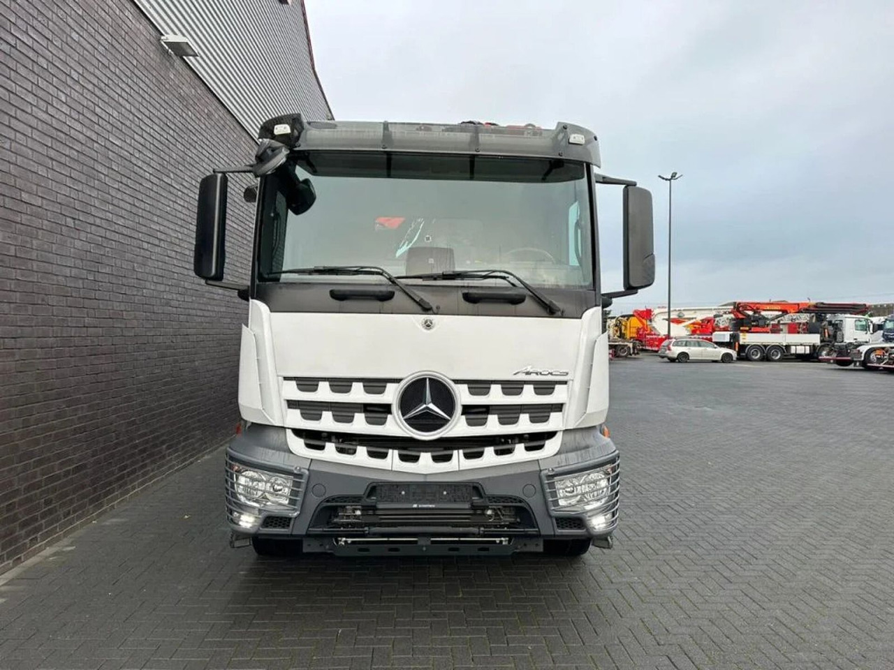 Камион с кран Mercedes-Benz Arocs 3646 L 8X4 + FASSI F545RA.2.26 XE-DYNAMIC: снимка 15