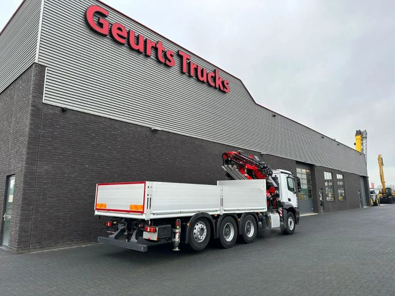 Камион с кран Mercedes-Benz Arocs 3646 L 8X4 + FASSI F545RA.2.26 XE-DYNAMIC: снимка 13