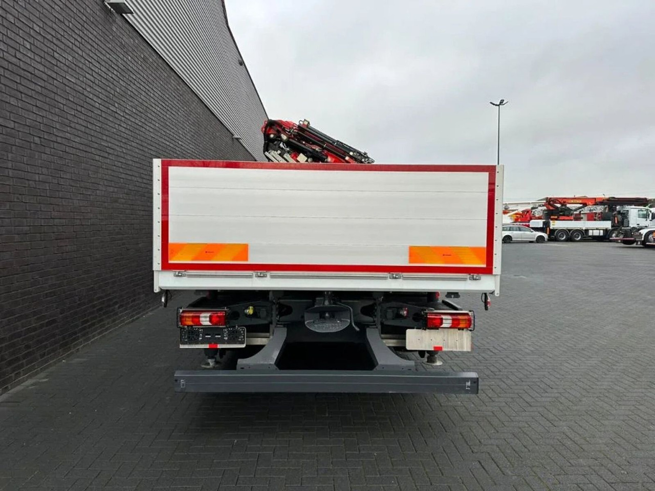 Камион с кран Mercedes-Benz Arocs 3646 L 8X4 + FASSI F545RA.2.26 XE-DYNAMIC: снимка 16