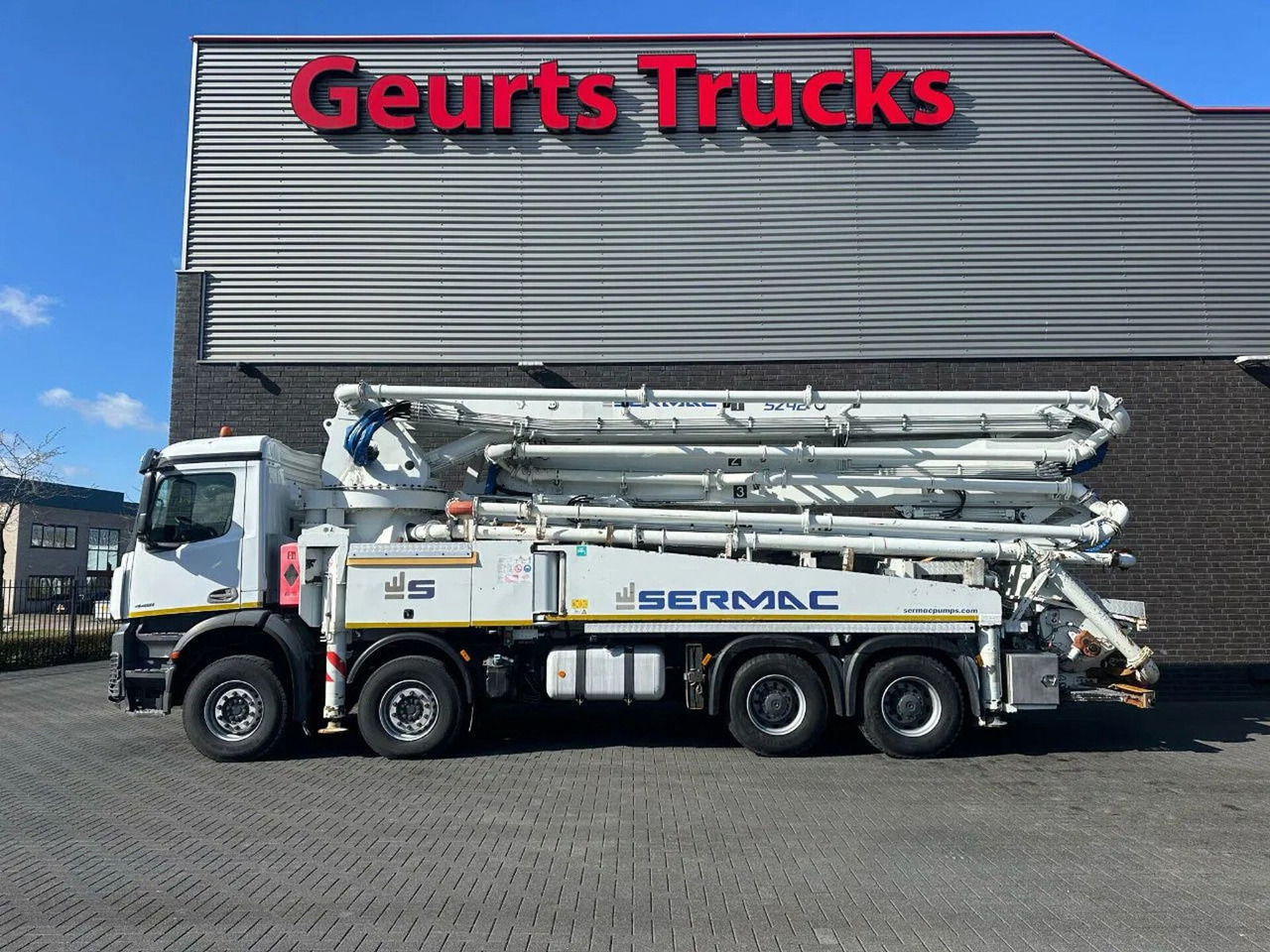 Mercedes-Benz Arocs 4451 8X4 + SERMAC 5Z42 BETONPOMP/BETONPUMP - Бетон помпа: снимка 1 Mercedes-Benz Arocs 4451 8X4 + SERMAC 5Z42 BETONPOMP/BETONPUMP - Бетон помпа: снимка 1