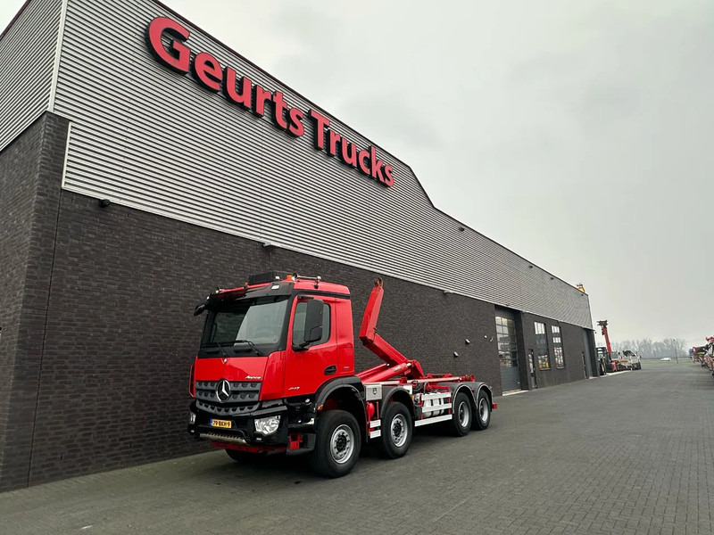 Mercedes-Benz Arocs 8X4 VDL S-30-6600 HAAKARMSYSTEEM/ABROLLKIPPER/HOOKLIFT - Камион с кабелна система: снимка 2 Mercedes-Benz Arocs 8X4 VDL S-30-6600 HAAKARMSYSTEEM/ABROLLKIPPER/HOOKLIFT - Камион с кабелна система: снимка 2