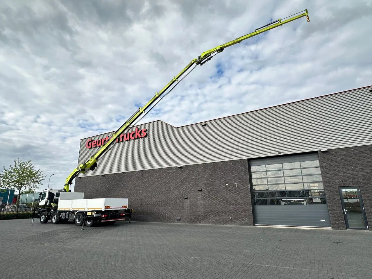 Renault C460 8X4 + HIAB X-HIPRO 548 E-7 MET JIB KRAAN / - Камион с кран: снимка 3 Renault C460 8X4 + HIAB X-HIPRO 548 E-7 MET JIB KRAAN / - Камион с кран: снимка 3