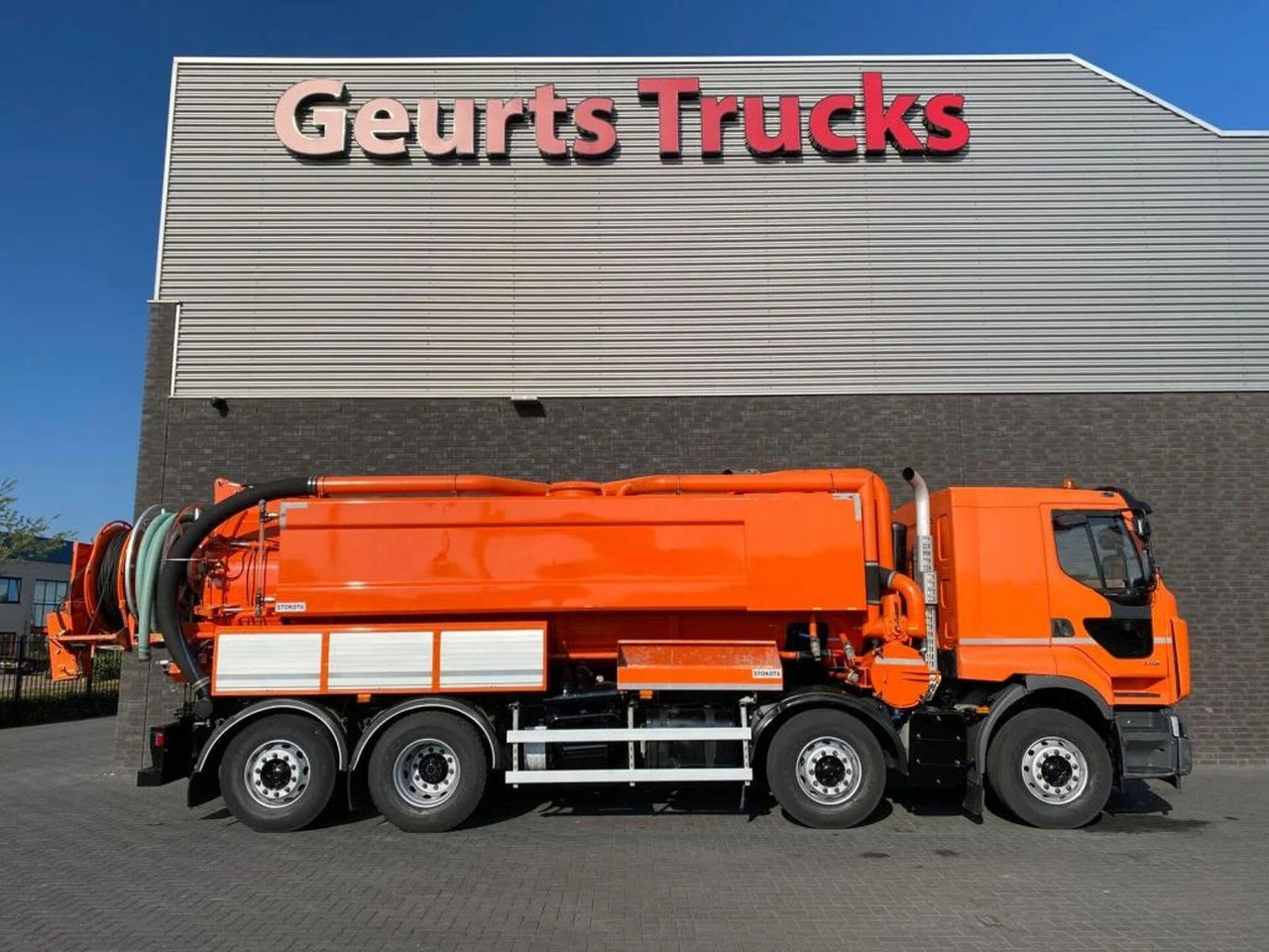 Renault Lander 430 8X2 STOKOTA VACUUM/HOGEDRUK /COMBI/KO - Каналопочистваща машина: снимка 4 Renault Lander 430 8X2 STOKOTA VACUUM/HOGEDRUK /COMBI/KO - Каналопочистваща машина: снимка 4