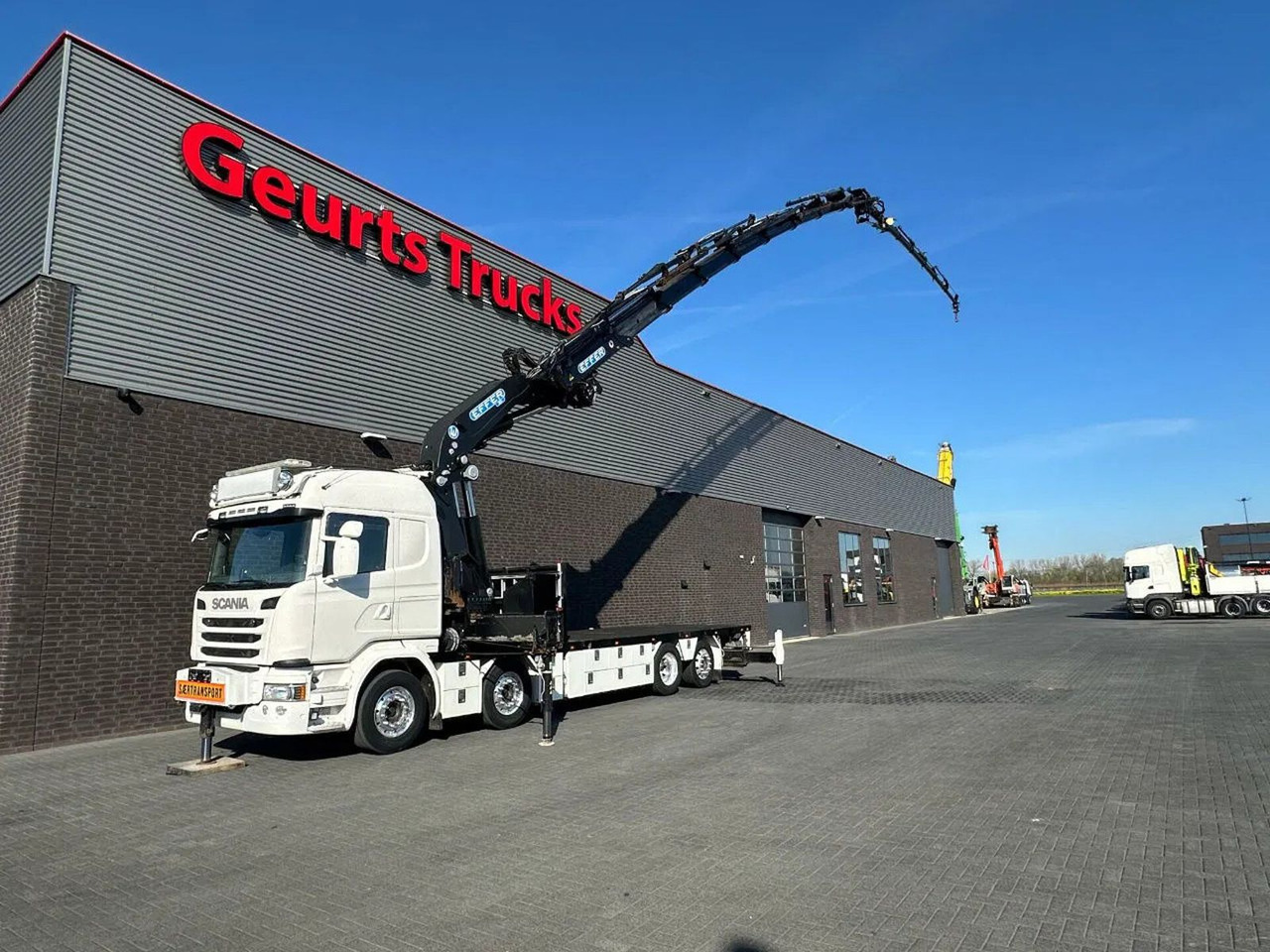 Scania G490 LB8X2*6HNB MET EFFER 955/8S +JIB 6S KRAAN / - Камион с кран: снимка 2 Scania G490 LB8X2*6HNB MET EFFER 955/8S +JIB 6S KRAAN / - Камион с кран: снимка 2