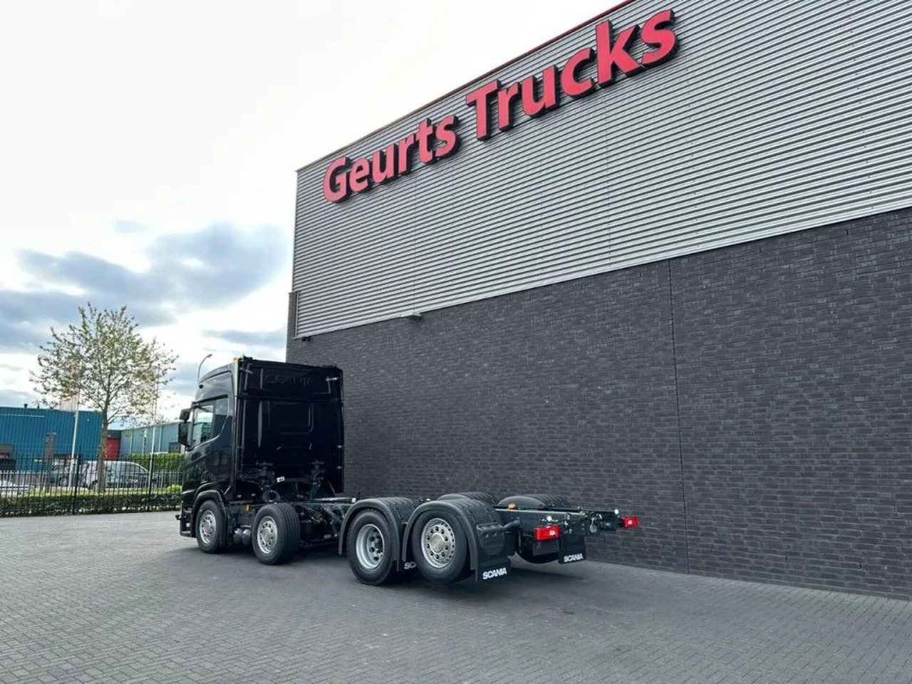 Scania R540 NGS 8X2 CHASSIS NIEUW/NEUE/NEW FULL OPTIONS - Шаси кабина: снимка 3 Scania R540 NGS 8X2 CHASSIS NIEUW/NEUE/NEW FULL OPTIONS - Шаси кабина: снимка 3