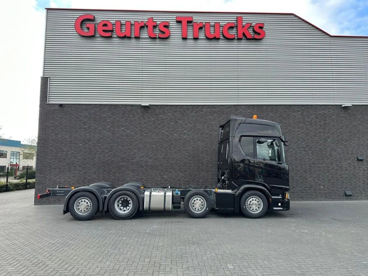 Scania R540 NGS 8X2 CHASSIS NIEUW/NEUE/NEW FULL OPTIONS - Шаси кабина: снимка 4 Scania R540 NGS 8X2 CHASSIS NIEUW/NEUE/NEW FULL OPTIONS - Шаси кабина: снимка 4