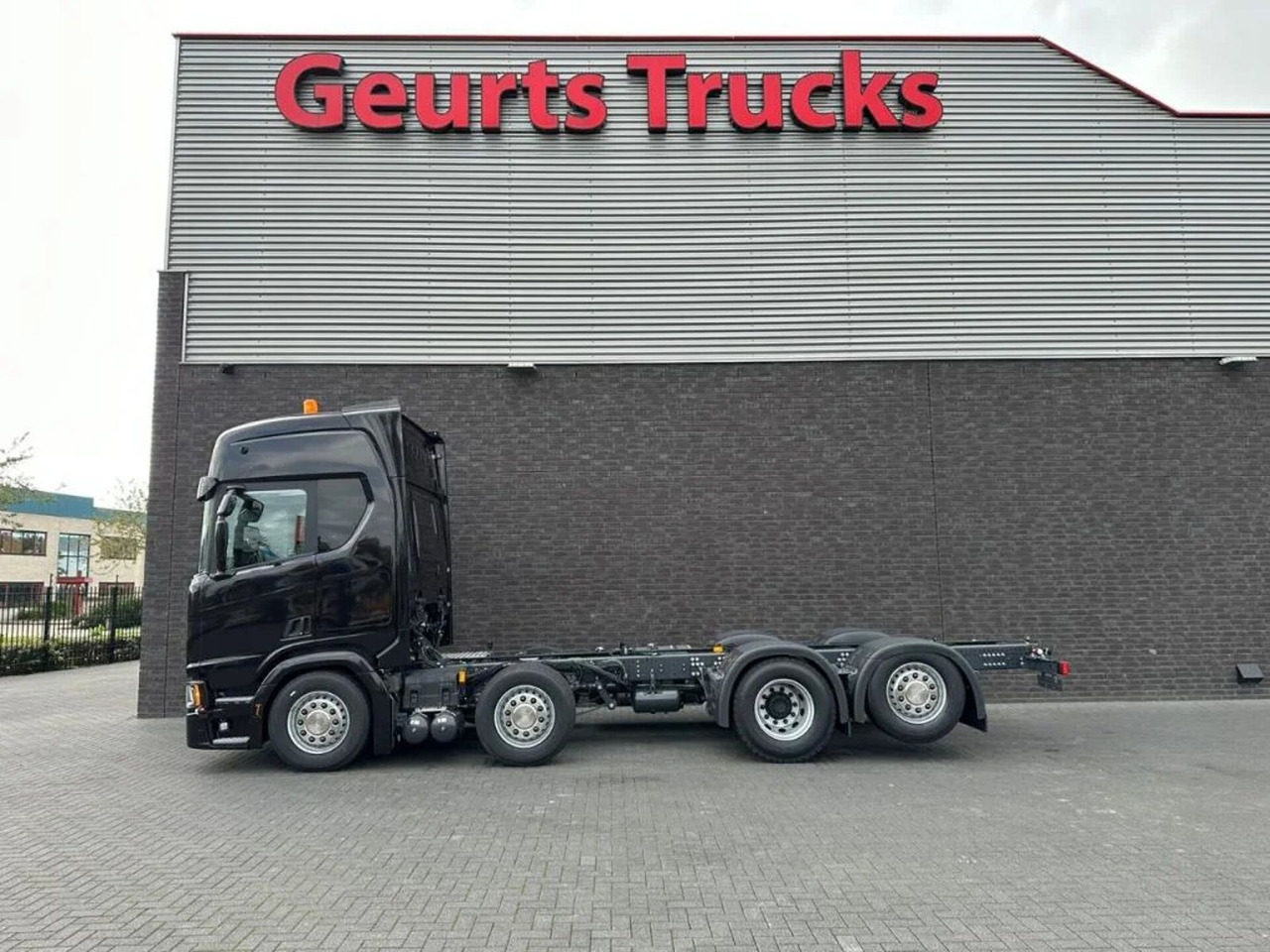 Scania R540 NGS 8X2 CHASSIS NIEUW/NEUE/NEW FULL OPTIONS - Шаси кабина: снимка 1 Scania R540 NGS 8X2 CHASSIS NIEUW/NEUE/NEW FULL OPTIONS - Шаси кабина: снимка 1