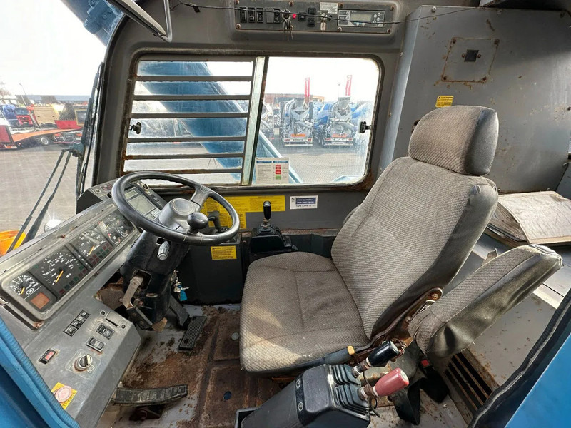 Кран за пресечени терени Tadano GR-700E-1-00211 + JIB ROUGH TERRAIN CRANE/RT CRANE: снимка 16