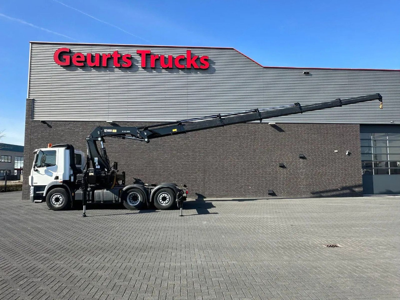 DAF CF 85 410 6X2 + HIAB 422EP-5 HIPRO TREKKER/SATTE - Влекач: снимка 3 DAF CF 85 410 6X2 + HIAB 422EP-5 HIPRO TREKKER/SATTE - Влекач: снимка 3