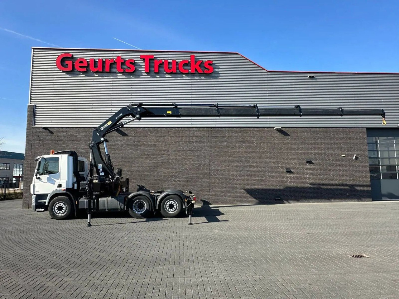 DAF CF 85 410 6X2 + HIAB 422EP-5 HIPRO TREKKER/SATTE - Влекач: снимка 1 DAF CF 85 410 6X2 + HIAB 422EP-5 HIPRO TREKKER/SATTE - Влекач: снимка 1
