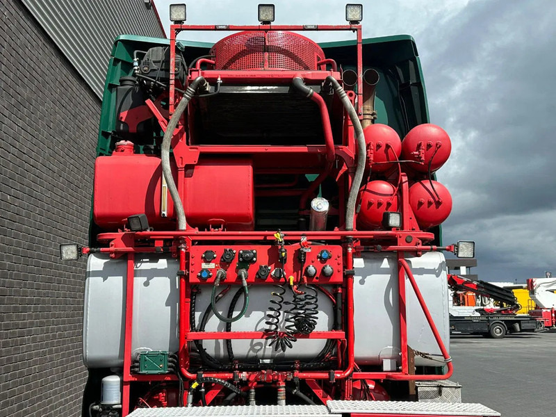 Влекач MAN TGX 41.640 8X4/4 BBS HEAVY DUTY TRACTOR 500 TONS PUSH AND PULL: снимка 18 Влекач MAN TGX 41.640 8X4/4 BBS HEAVY DUTY TRACTOR 500 TONS PUSH AND PULL: снимка 18