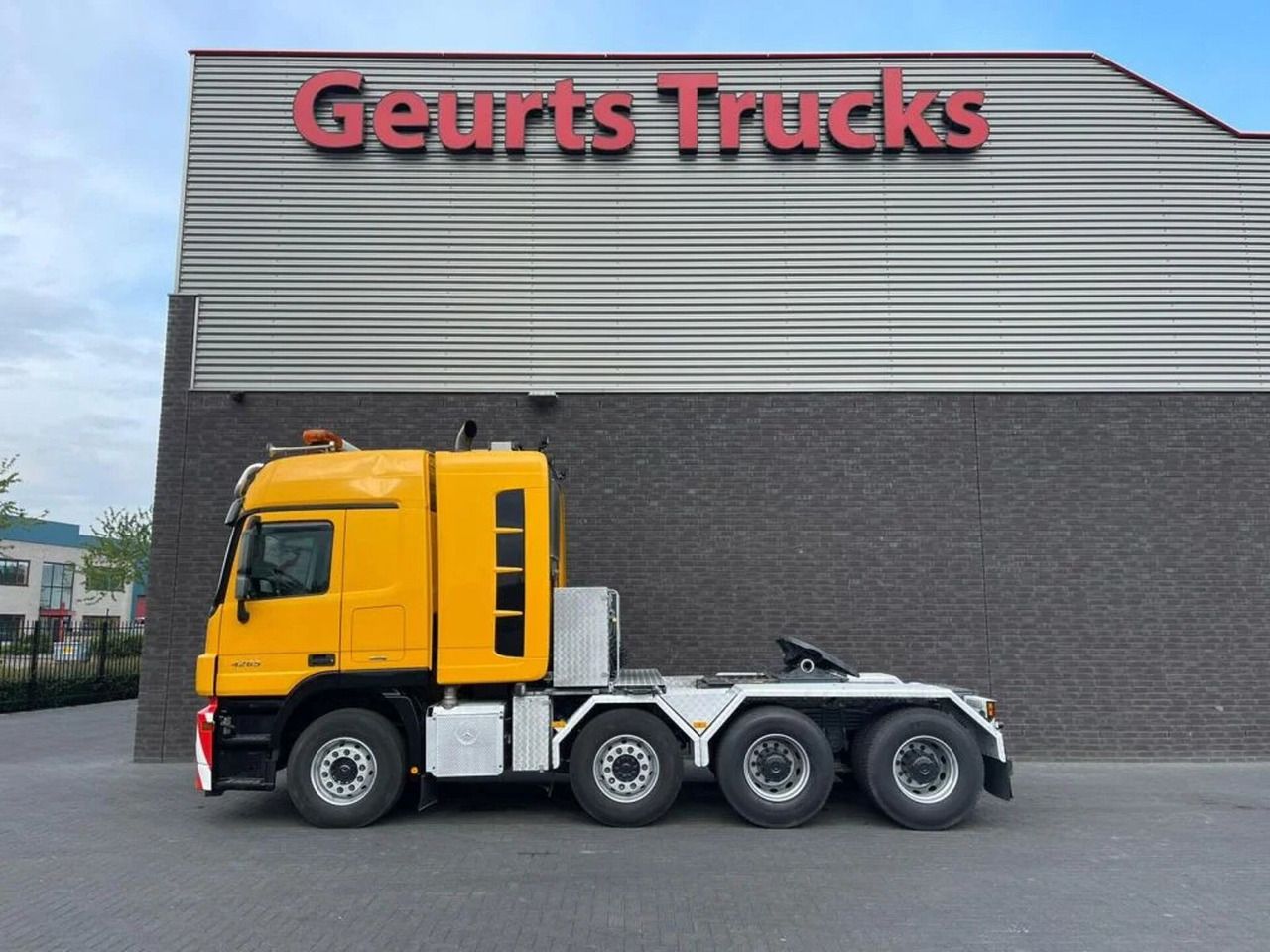 Mercedes-Benz Actros 4165 V8 8X4 SLT TITAN HEAVY DUTY TRACTOR/ - Влекач: снимка 1 Mercedes-Benz Actros 4165 V8 8X4 SLT TITAN HEAVY DUTY TRACTOR/ - Влекач: снимка 1
