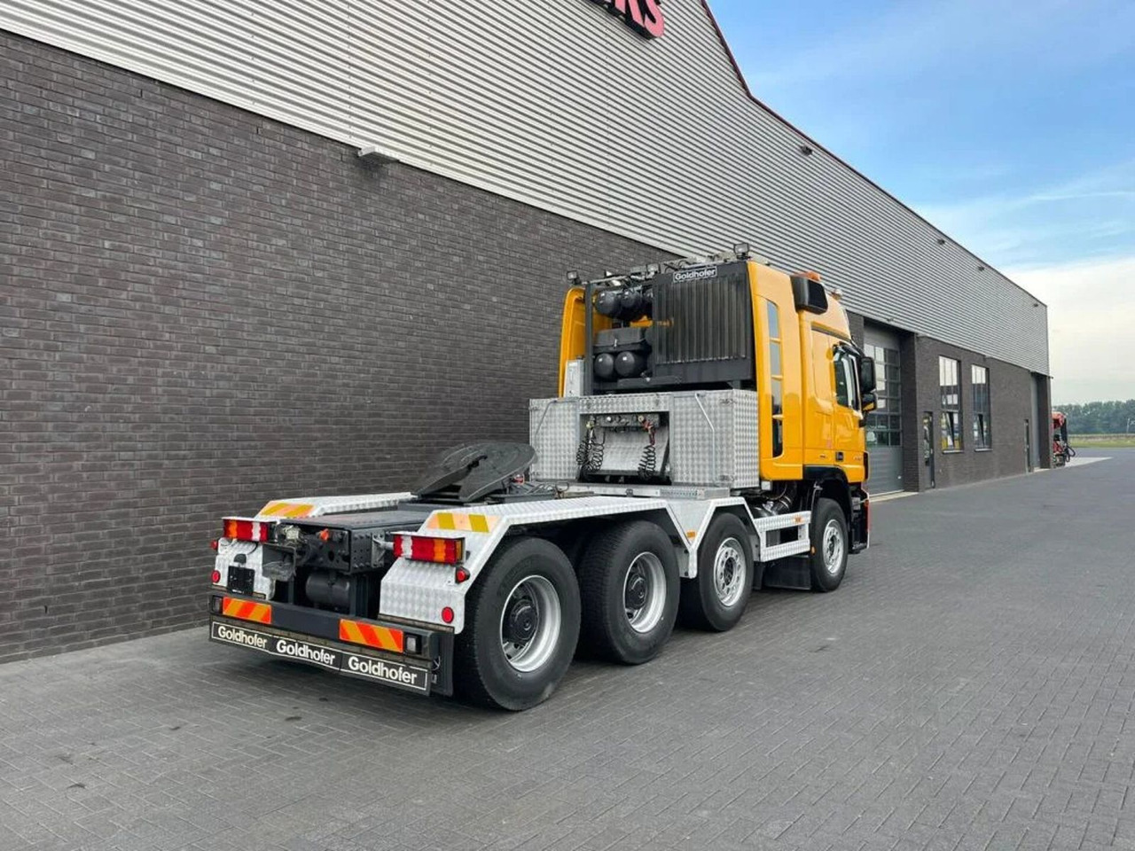 Mercedes-Benz Actros 4165 V8 8X4 SLT TITAN HEAVY DUTY TRACTOR/ - Влекач: снимка 5 Mercedes-Benz Actros 4165 V8 8X4 SLT TITAN HEAVY DUTY TRACTOR/ - Влекач: снимка 5