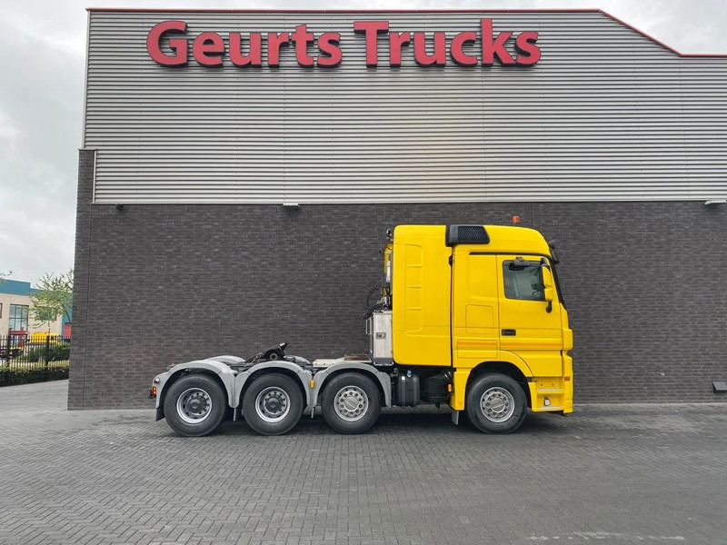 Mercedes-Benz Actros 4165 V8 8X4 SLT TITAN HEAVY DUTY TRACTOR / SCHWERLAST SATTELZUGMASCHINE 250 TON - Влекач: снимка 4 Mercedes-Benz Actros 4165 V8 8X4 SLT TITAN HEAVY DUTY TRACTOR / SCHWERLAST SATTELZUGMASCHINE 250 TON - Влекач: снимка 4