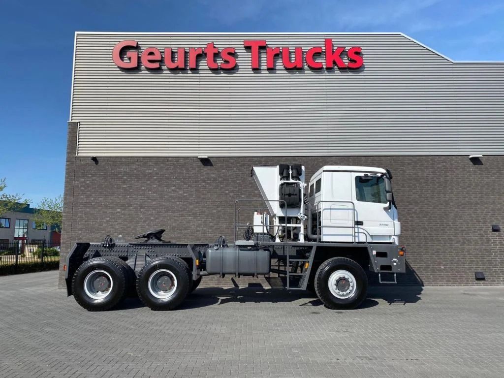 Mercedes-Benz TITAN 5560 Z52-600 F TITAN 5560 Z52-600 F 6X6 HE - Влекач: снимка 4 Mercedes-Benz TITAN 5560 Z52-600 F TITAN 5560 Z52-600 F 6X6 HE - Влекач: снимка 4