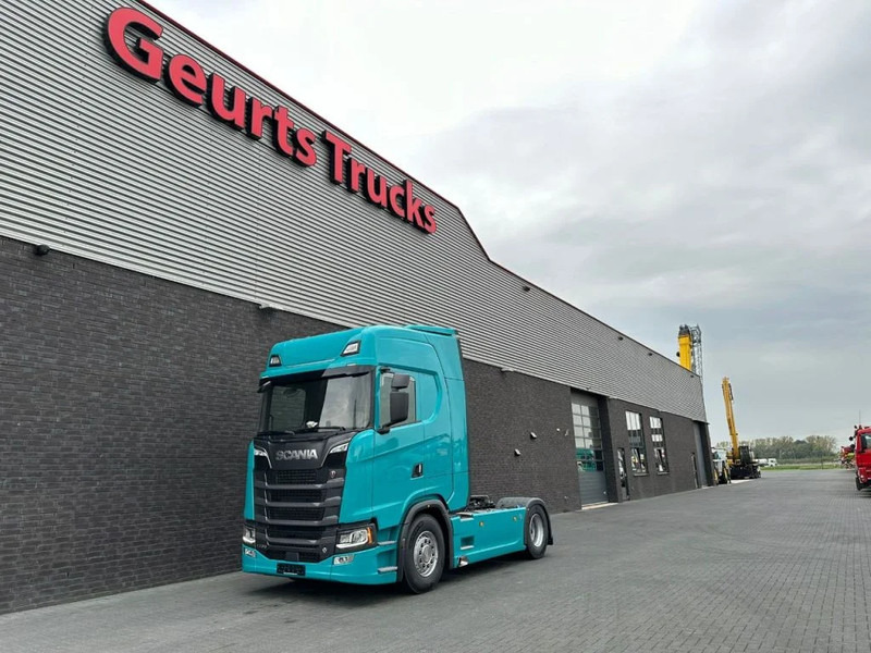 Scania 770S V8 NGS 4X2 TREKKER/SZM/TRACTOR NIEUW/NEU/NEW/UNUSED FULL OPTIONS - Влекач: снимка 2 Scania 770S V8 NGS 4X2 TREKKER/SZM/TRACTOR NIEUW/NEU/NEW/UNUSED FULL OPTIONS - Влекач: снимка 2