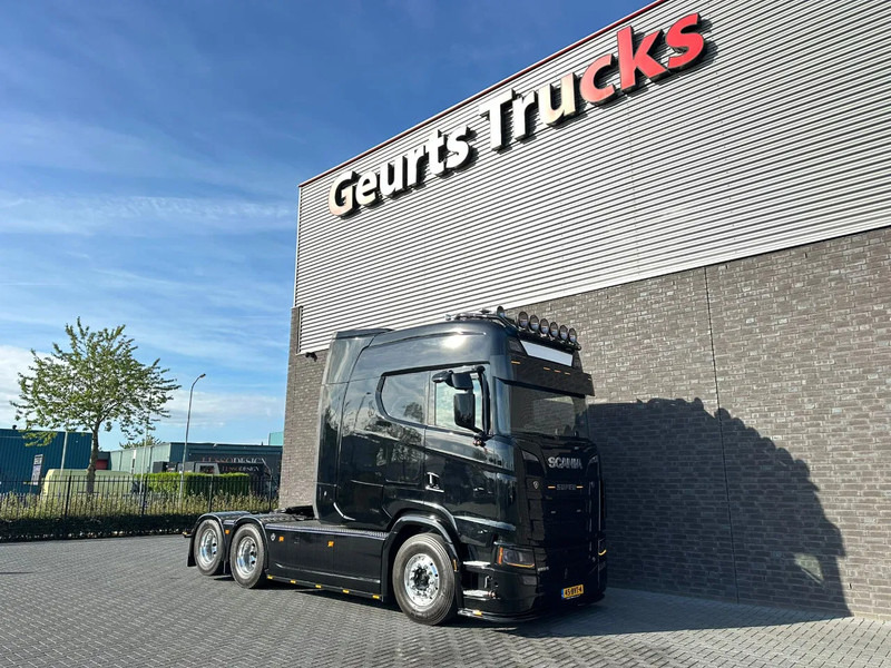Scania S660 V8 6X2 LONGLINE SPECIAL INTERIOR BUFFL TREKKER MET HYDRAULIEK / SATTELZUG / TRACTOR UNIT / CAMIÓN - Влекач: снимка 5 Scania S660 V8 6X2 LONGLINE SPECIAL INTERIOR BUFFL TREKKER MET HYDRAULIEK / SATTELZUG / TRACTOR UNIT / CAMIÓN - Влекач: снимка 5