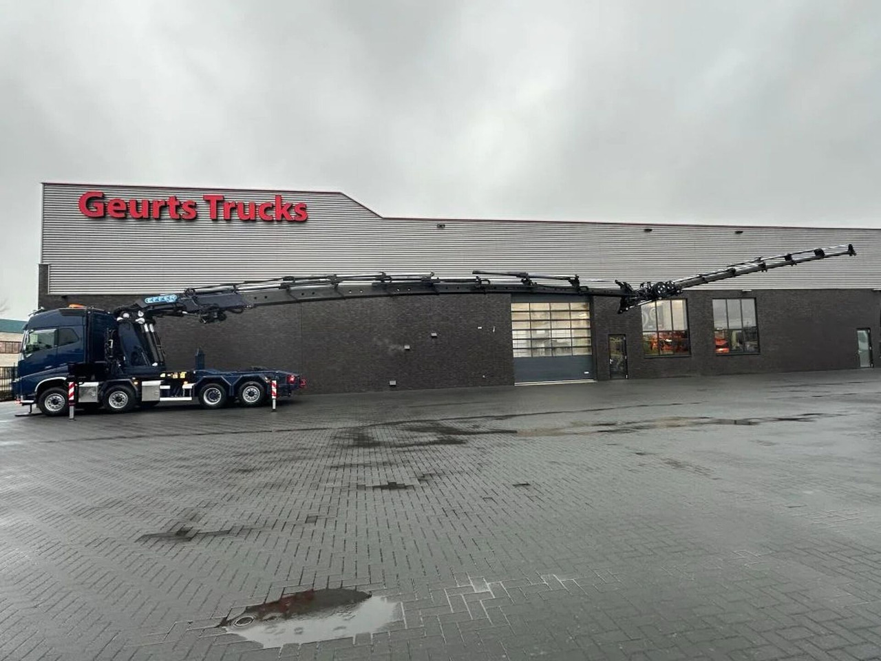Volvo FH 16.650 8X2 + EFFER 1855/8S + JIB 6S HEAVY DUT - Влекач: снимка 3 Volvo FH 16.650 8X2 + EFFER 1855/8S + JIB 6S HEAVY DUT - Влекач: снимка 3