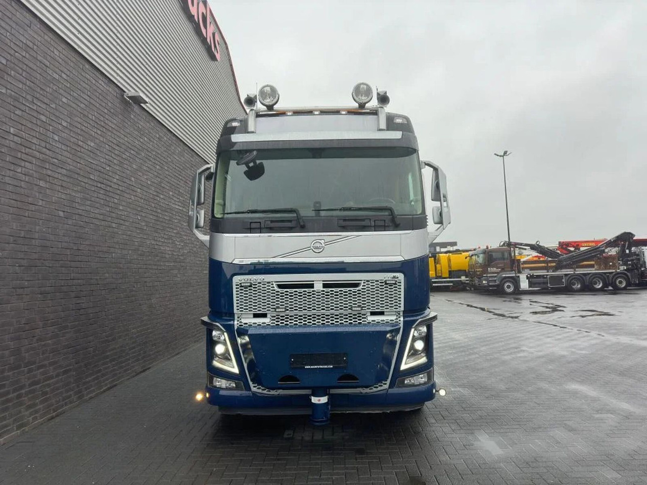 Лизинг на  Volvo FH 16.650 8X2 + EFFER 1855/8S + JIB 6S HEAVY DUT Volvo FH 16.650 8X2 + EFFER 1855/8S + JIB 6S HEAVY DUT: снимка 14