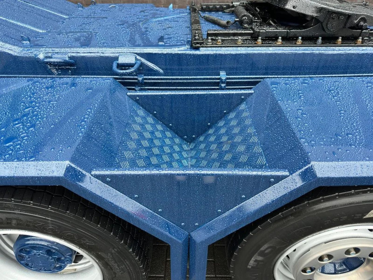 Лизинг на  Volvo FH 16.650 8X2 + EFFER 1855/8S + JIB 6S HEAVY DUT Volvo FH 16.650 8X2 + EFFER 1855/8S + JIB 6S HEAVY DUT: снимка 30