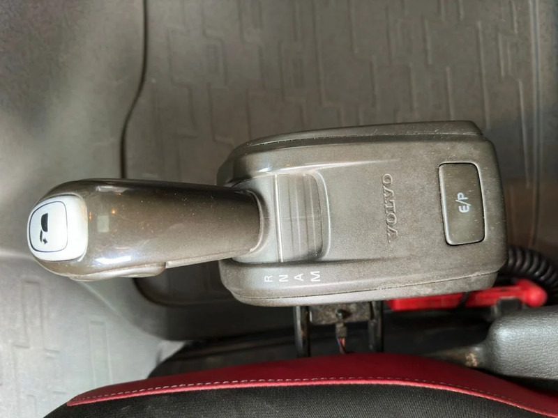 Влекач Volvo FH 500 6X4 TREKKER/TRACTOR/SZM EURO 6 HYDRAULIC: снимка 20 Влекач Volvo FH 500 6X4 TREKKER/TRACTOR/SZM EURO 6 HYDRAULIC: снимка 20