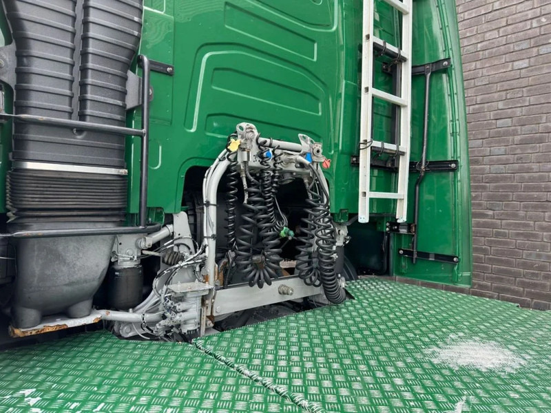 Лизинг на Volvo FH 500 6X4 TREKKER/TRACTOR/SZM EURO 6 HYDRAULIC Volvo FH 500 6X4 TREKKER/TRACTOR/SZM EURO 6 HYDRAULIC: снимка 12