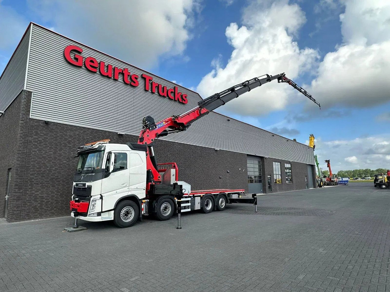 Volvo FH 540 8X2 MET HMF 9520K-K6 + JIB FJ2000-K6 KRAA - Камион с кран: снимка 2 Volvo FH 540 8X2 MET HMF 9520K-K6 + JIB FJ2000-K6 KRAA - Камион с кран: снимка 2