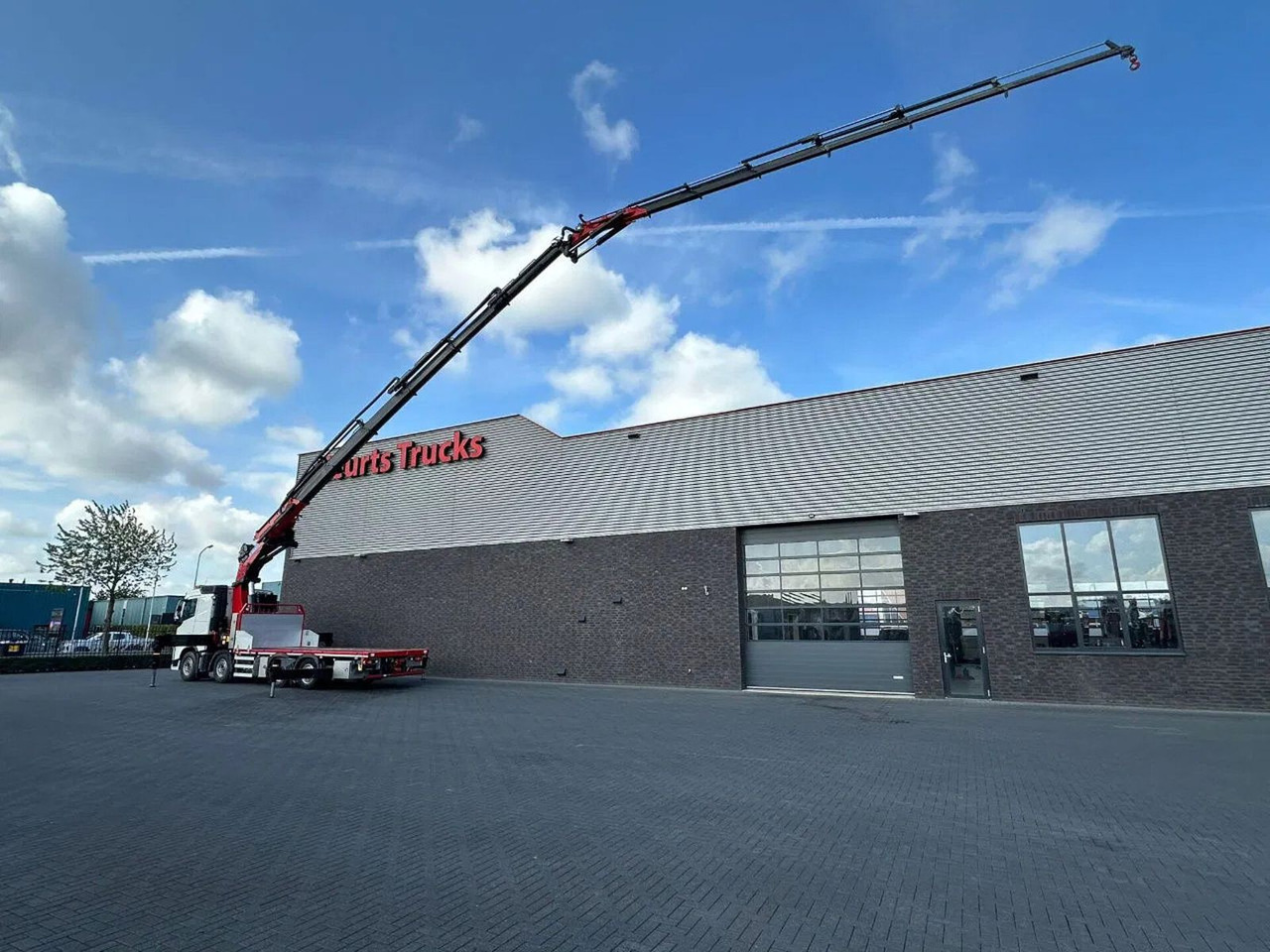 Volvo FH 540 8X2 MET HMF 9520K-K6 + JIB FJ2000-K6 KRAA - Камион с кран: снимка 3 Volvo FH 540 8X2 MET HMF 9520K-K6 + JIB FJ2000-K6 KRAA - Камион с кран: снимка 3