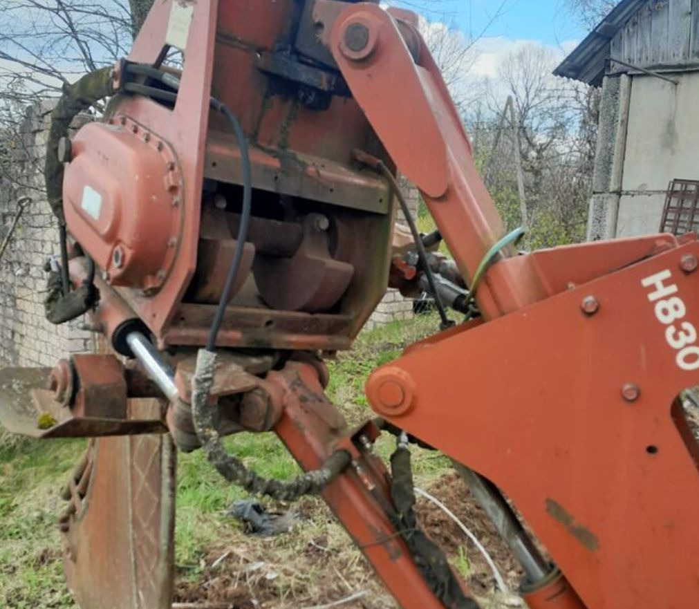 DITCH WITCH 8020 - Каналокопател: снимка 3 DITCH WITCH 8020 - Каналокопател: снимка 3