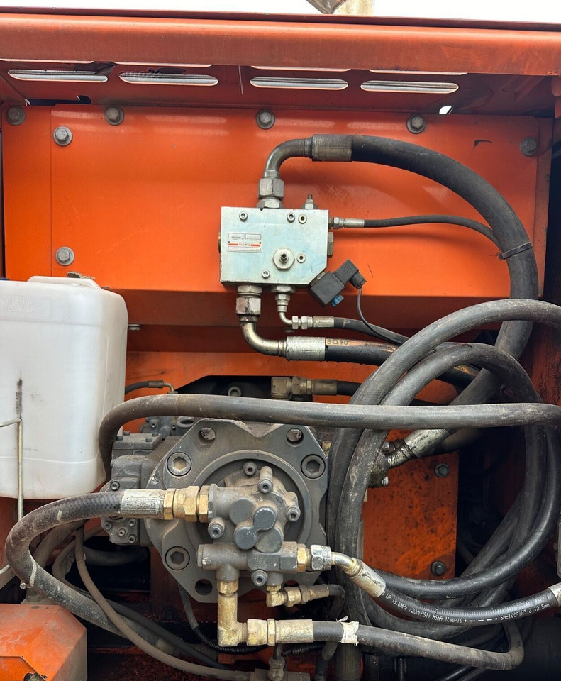 Верижен багер DOOSAN DX 225 LC: снимка 7