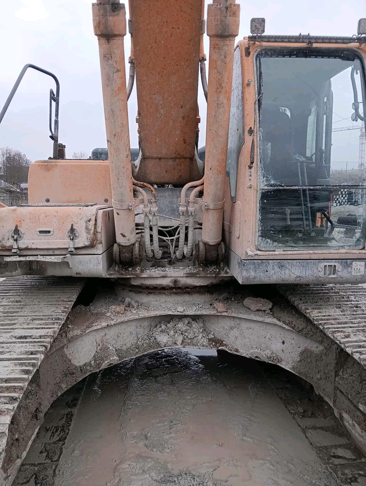 Hyundai R 300 - Верижен багер: снимка 2 Hyundai R 300 - Верижен багер: снимка 2